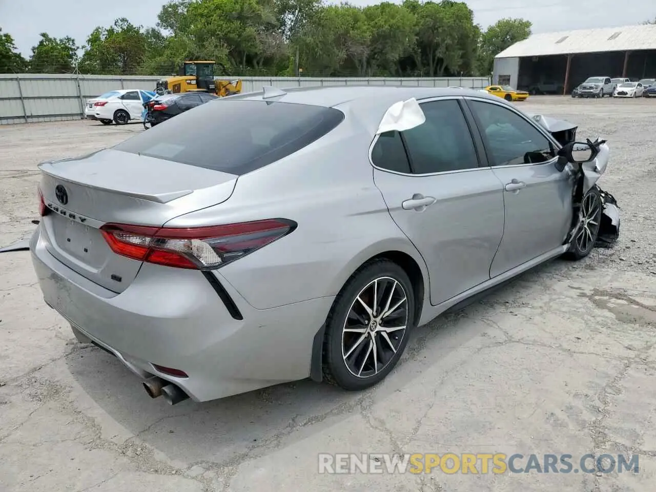 3 Фотография поврежденного автомобиля 4T1G11AK4NU673399 TOYOTA CAMRY 2022