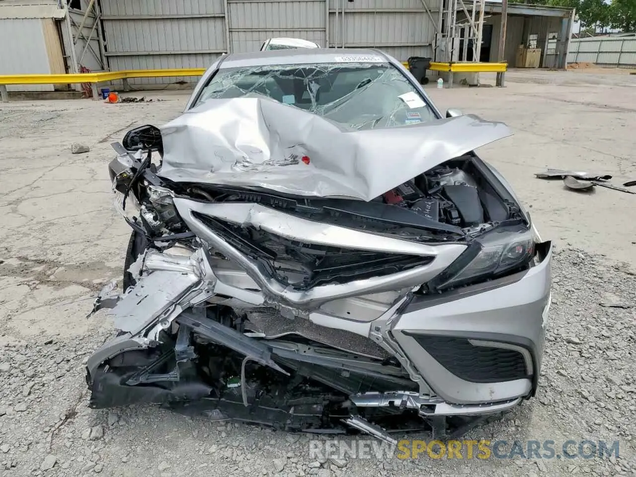 5 Фотография поврежденного автомобиля 4T1G11AK4NU673399 TOYOTA CAMRY 2022