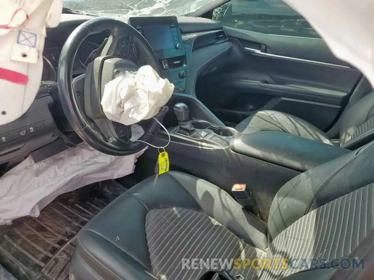 8 Фотография поврежденного автомобиля 4T1G11AK4NU673399 TOYOTA CAMRY 2022