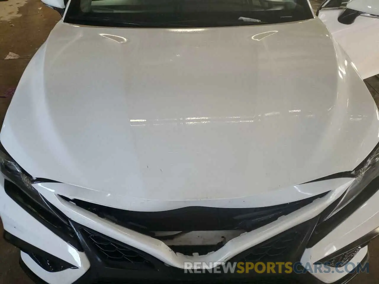 11 Photograph of a damaged car 4T1G11AK4NU685410 TOYOTA CAMRY 2022