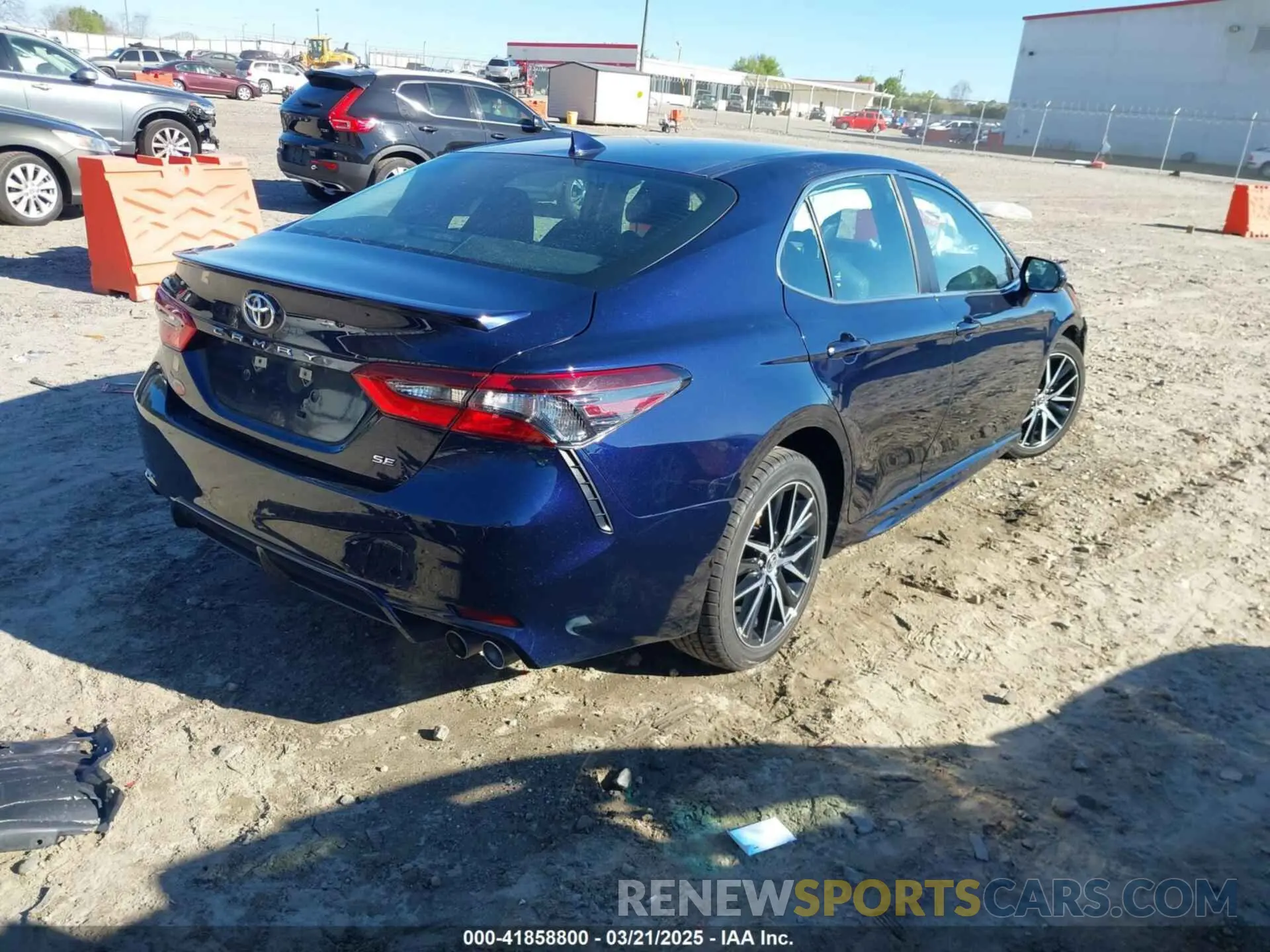 4 Photograph of a damaged car 4T1G11AK4NU686704 TOYOTA CAMRY 2022