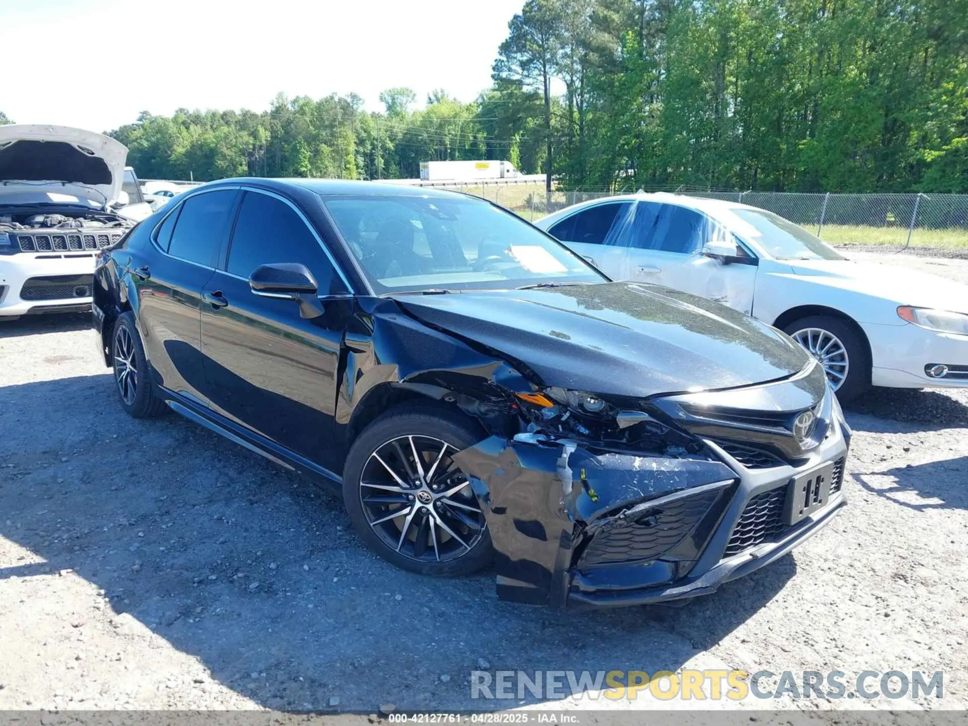 1 Photograph of a damaged car 4T1G11AK4NU716199 TOYOTA CAMRY 2022