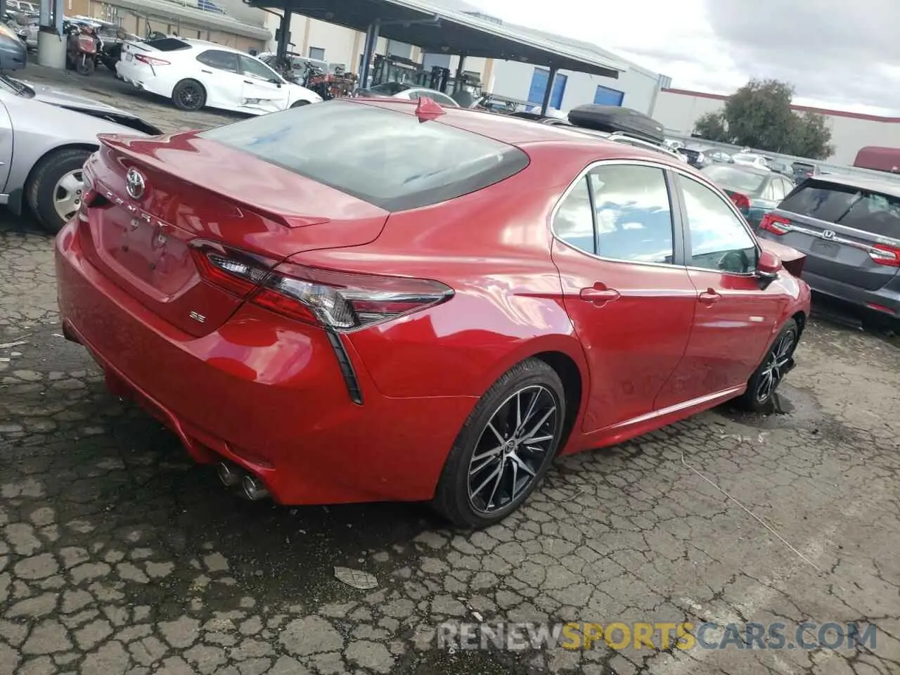 3 Фотография поврежденного автомобиля 4T1G11AK5NU060417 TOYOTA CAMRY 2022