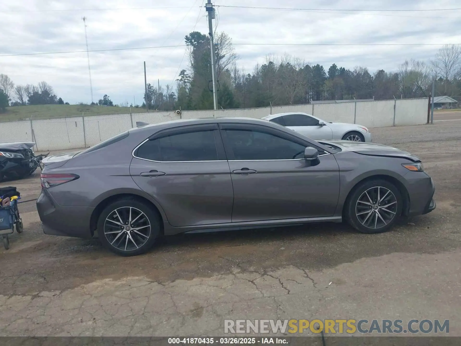 13 Фотография поврежденного автомобиля 4T1G11AK5NU623711 TOYOTA CAMRY 2022