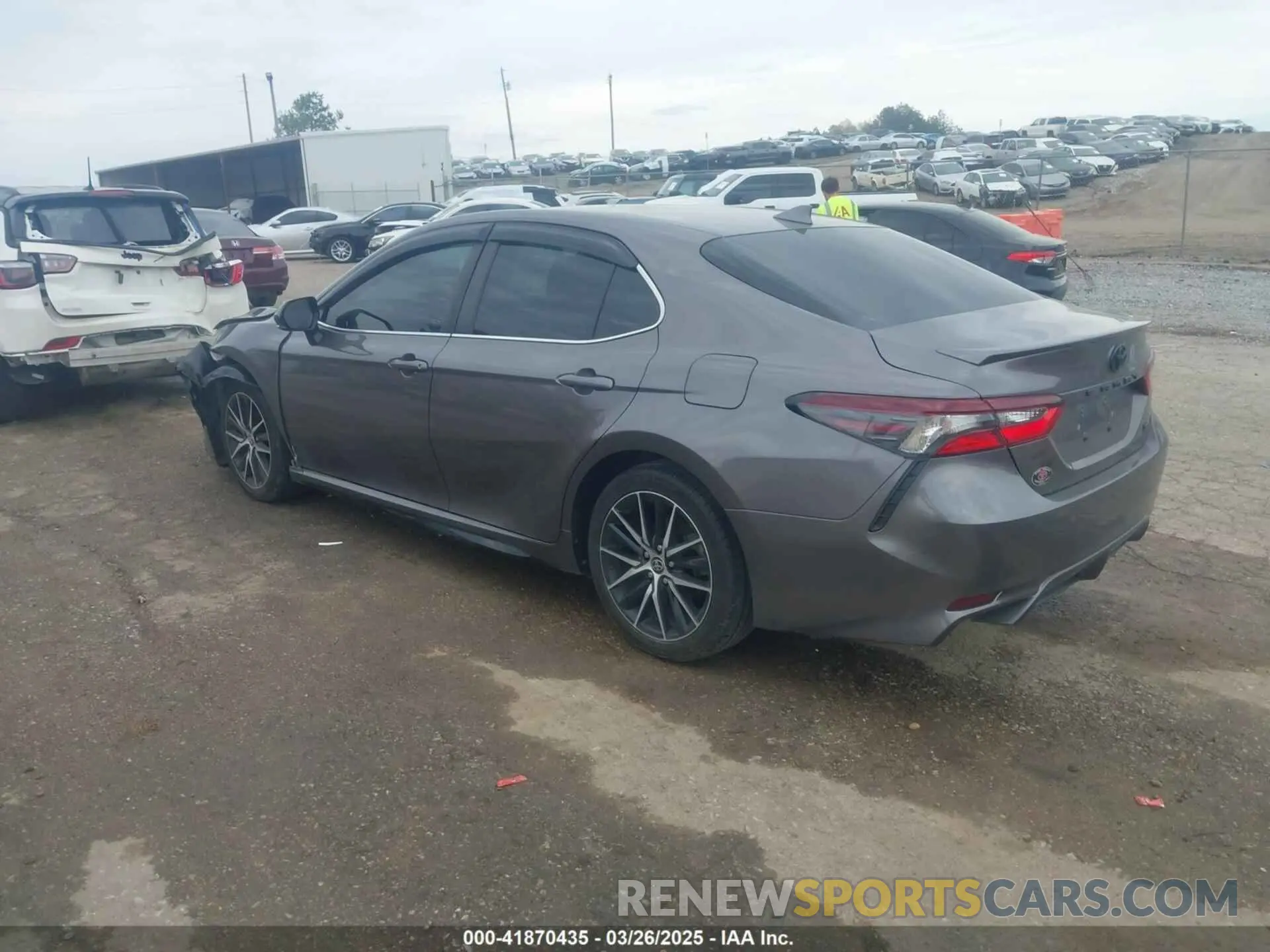 3 Фотография поврежденного автомобиля 4T1G11AK5NU623711 TOYOTA CAMRY 2022