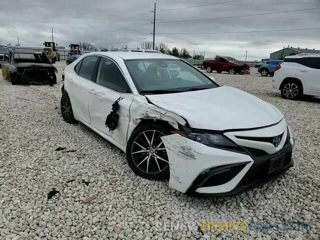 10 Photograph of a damaged car 4T1G11AK5NU624163 TOYOTA CAMRY 2022