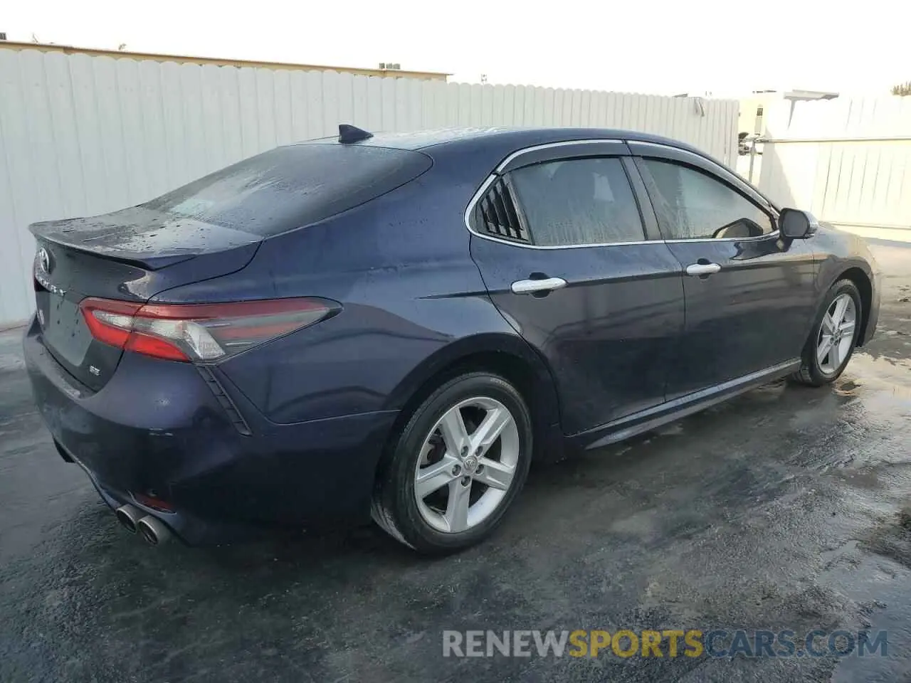 3 Photograph of a damaged car 4T1G11AK5NU631324 TOYOTA CAMRY 2022
