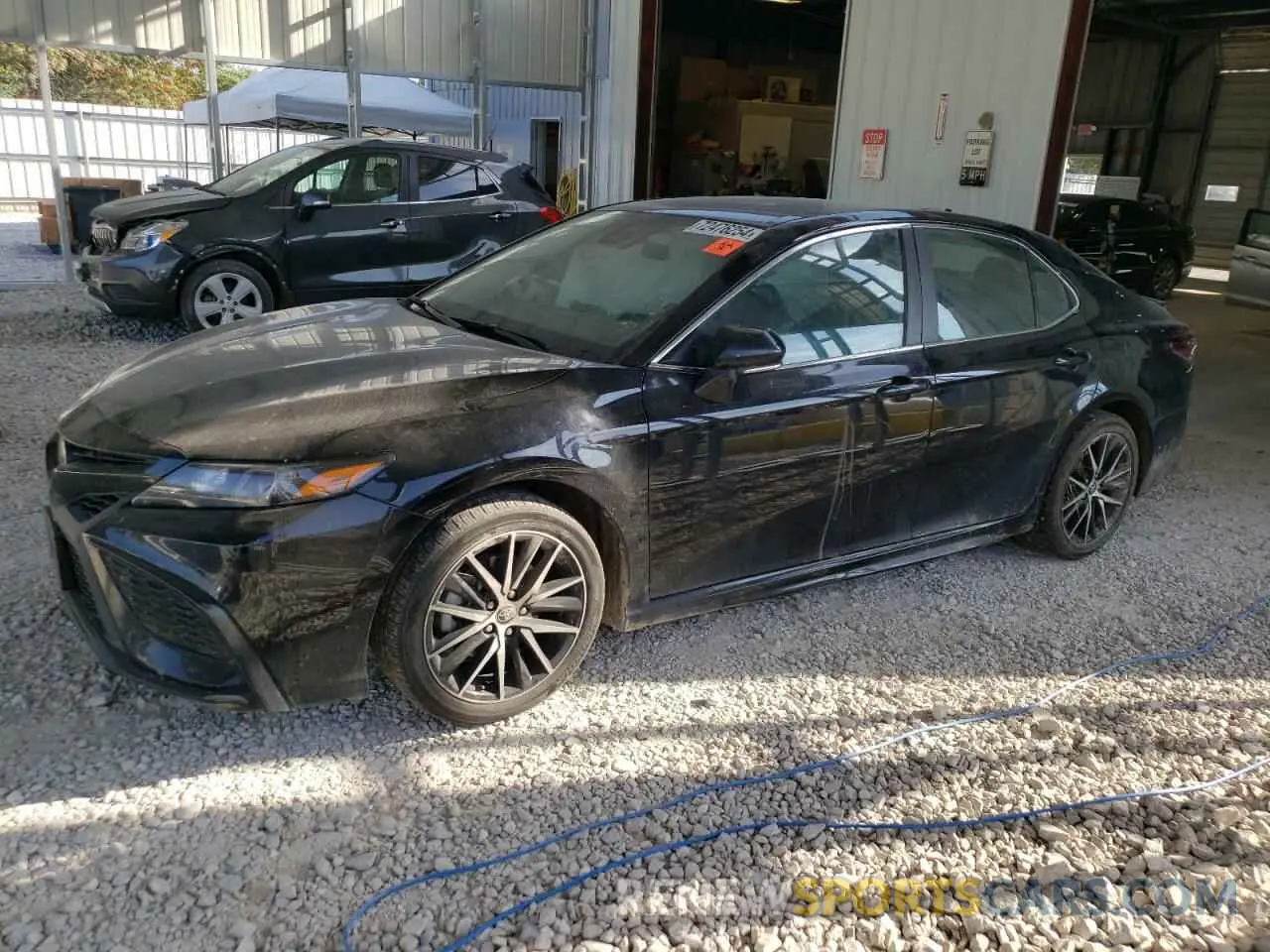 1 Photograph of a damaged car 4T1G11AK5NU660385 TOYOTA CAMRY 2022