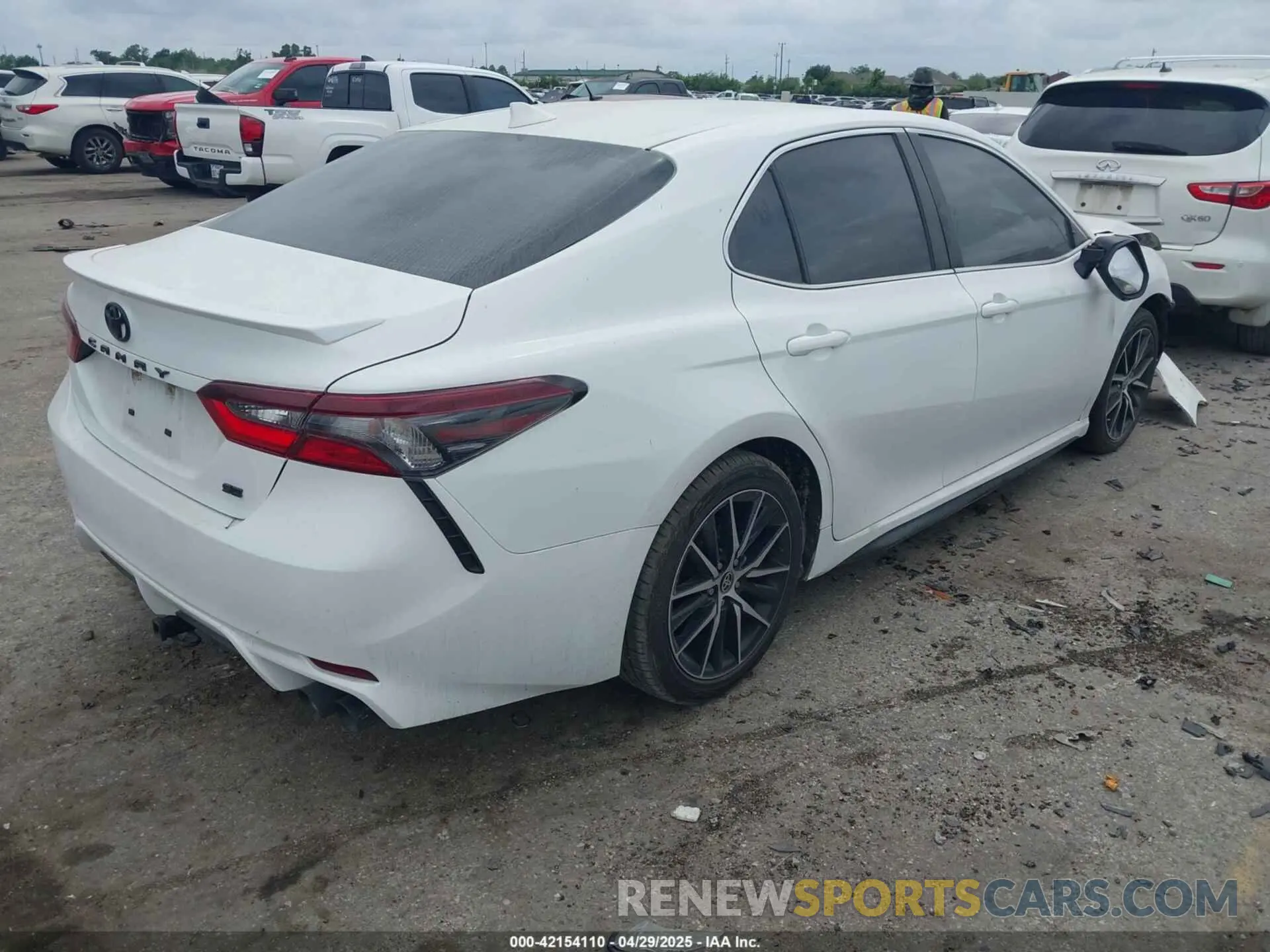 4 Фотография поврежденного автомобиля 4T1G11AK5NU660953 TOYOTA CAMRY 2022