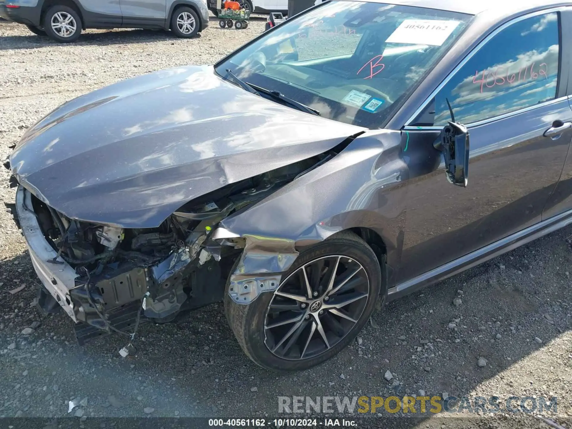 6 Photograph of a damaged car 4T1G11AK5NU708998 TOYOTA CAMRY 2022