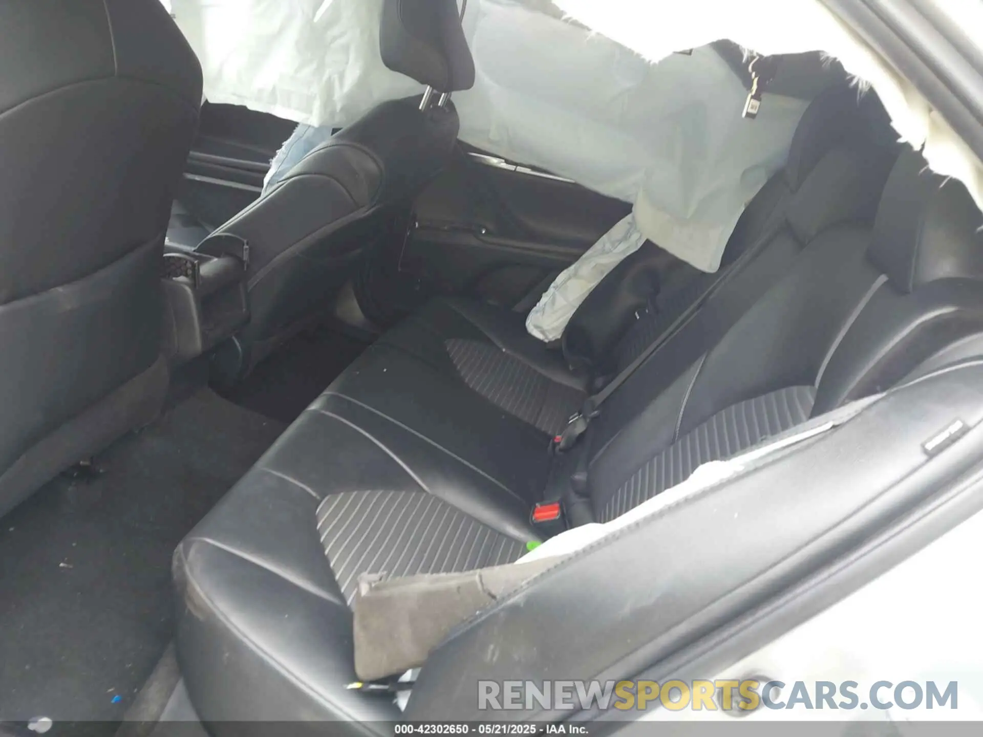 8 Photograph of a damaged car 4T1G11AK5NU710900 TOYOTA CAMRY 2022