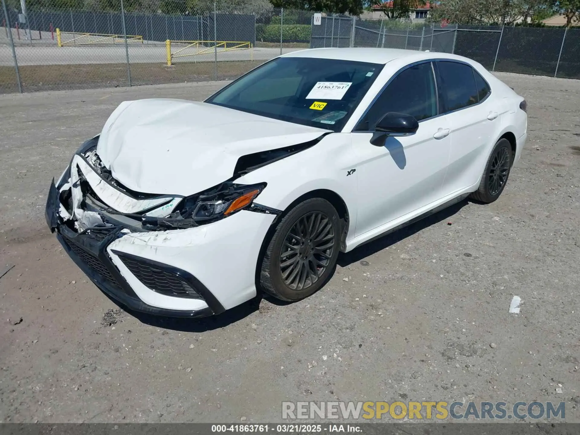 2 Photograph of a damaged car 4T1G11AK5NU711402 TOYOTA CAMRY 2022