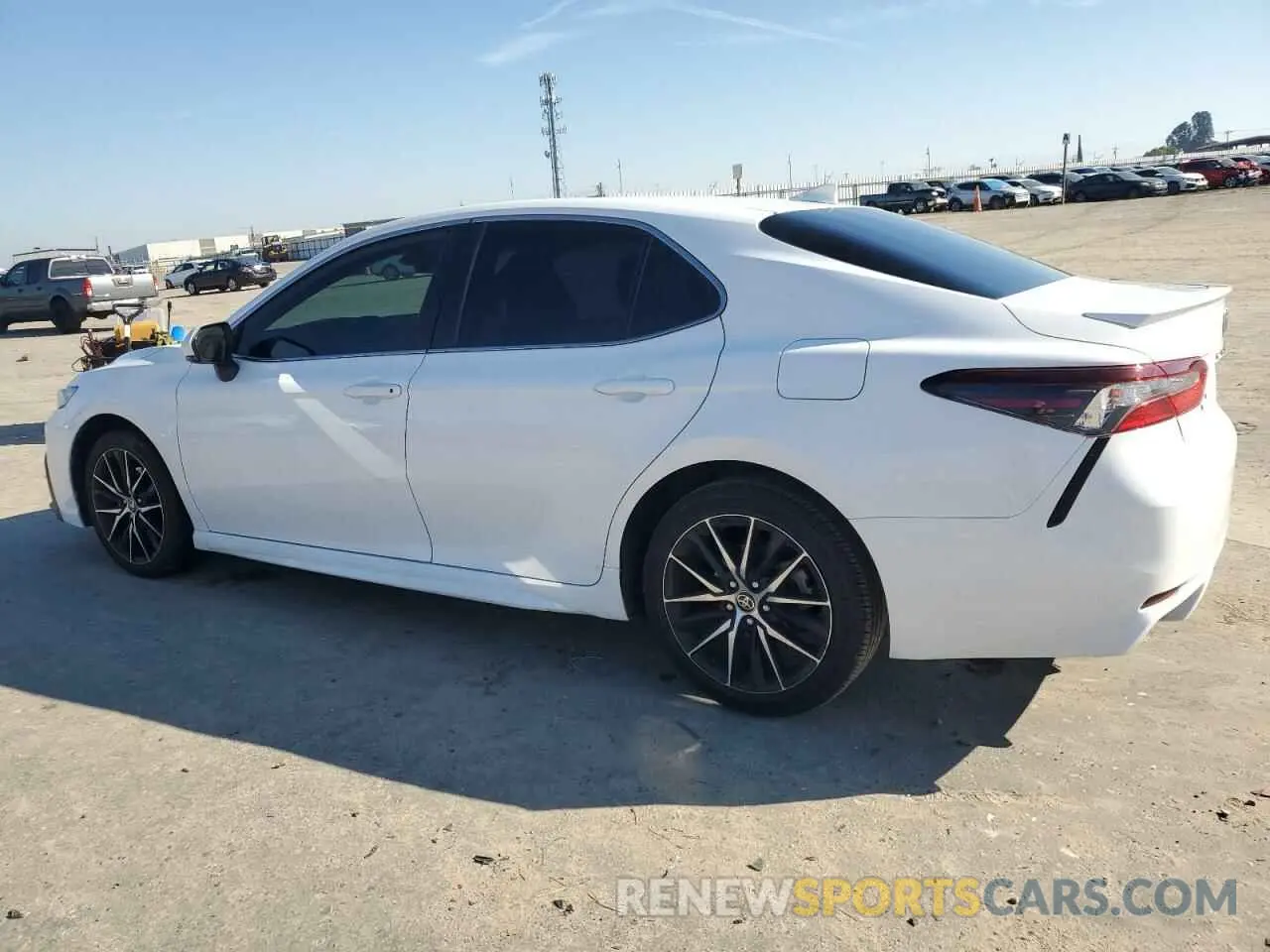 2 Photograph of a damaged car 4T1G11AK5NU714588 TOYOTA CAMRY 2022