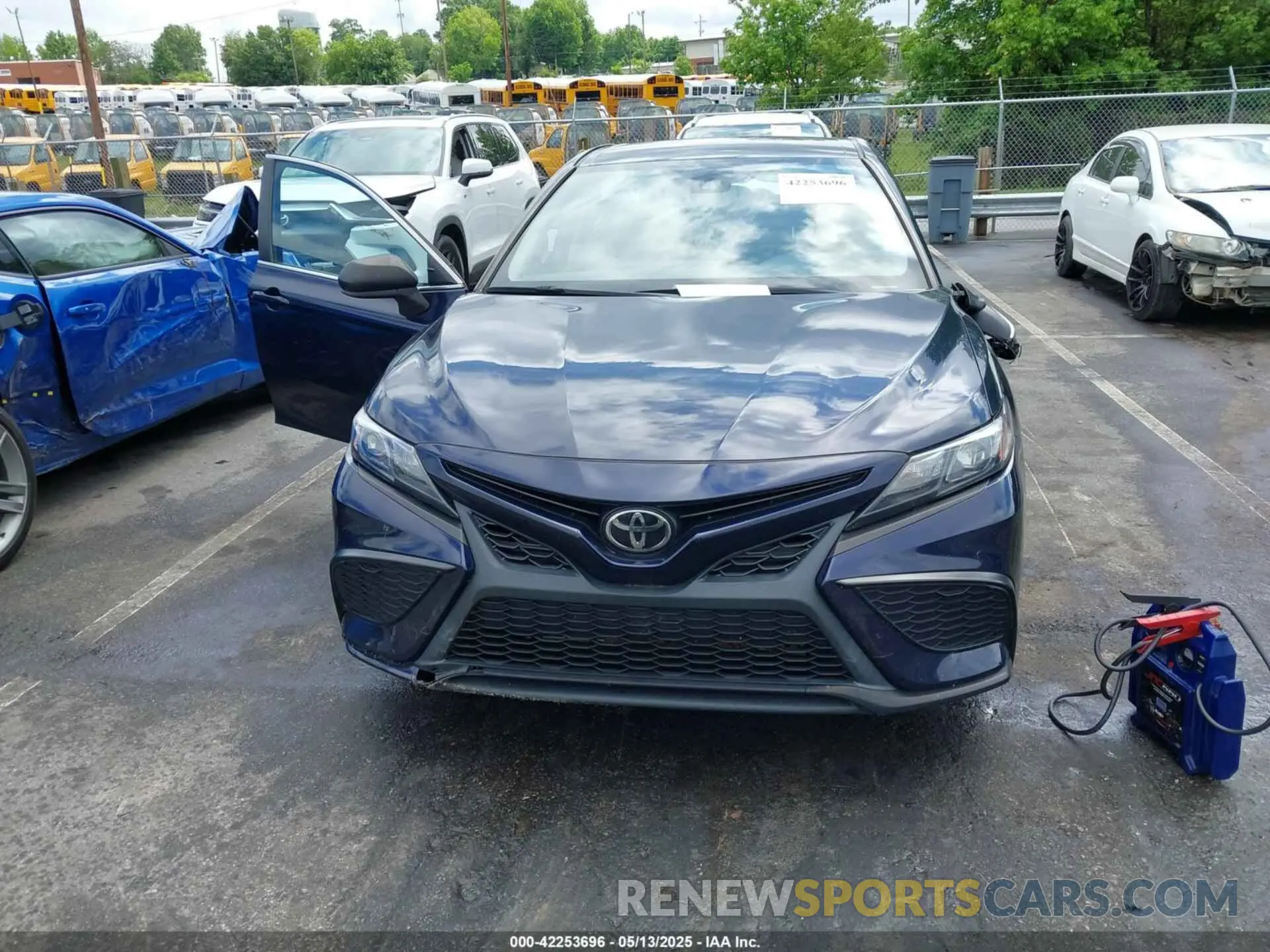 12 Photograph of a damaged car 4T1G11AK5NU716275 TOYOTA CAMRY 2022