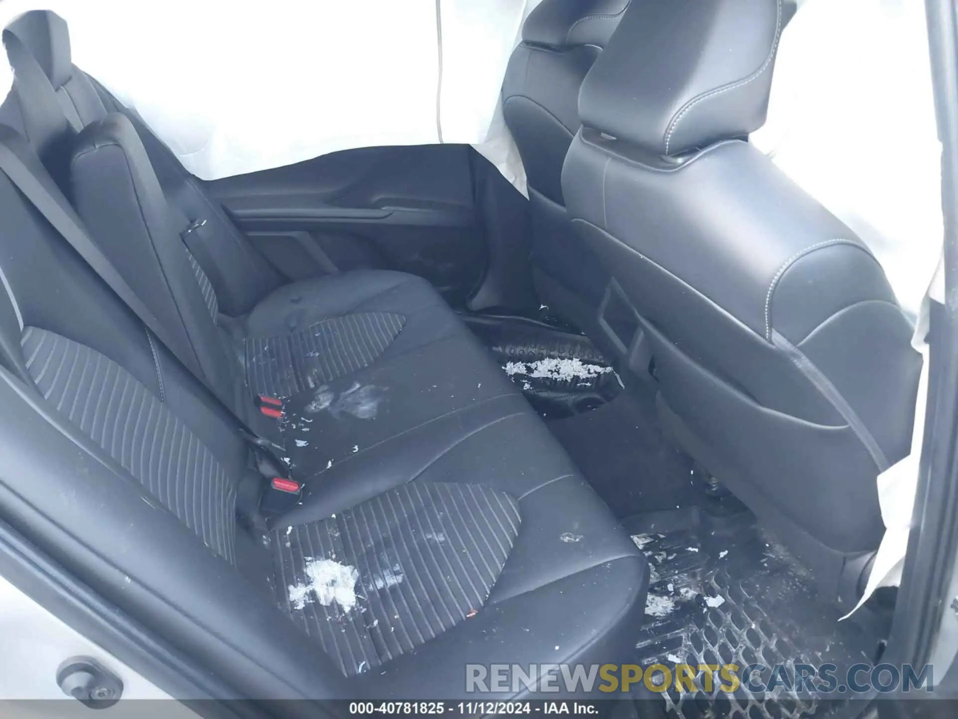 8 Photograph of a damaged car 4T1G11AK6NU028625 TOYOTA CAMRY 2022