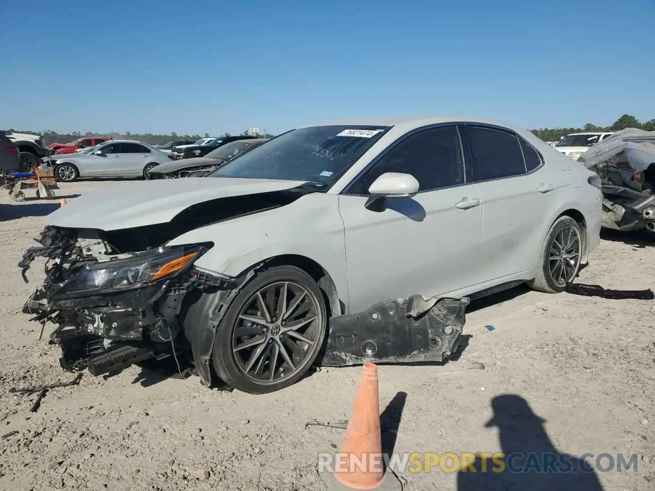 1 Photograph of a damaged car 4T1G11AK6NU028799 TOYOTA CAMRY 2022