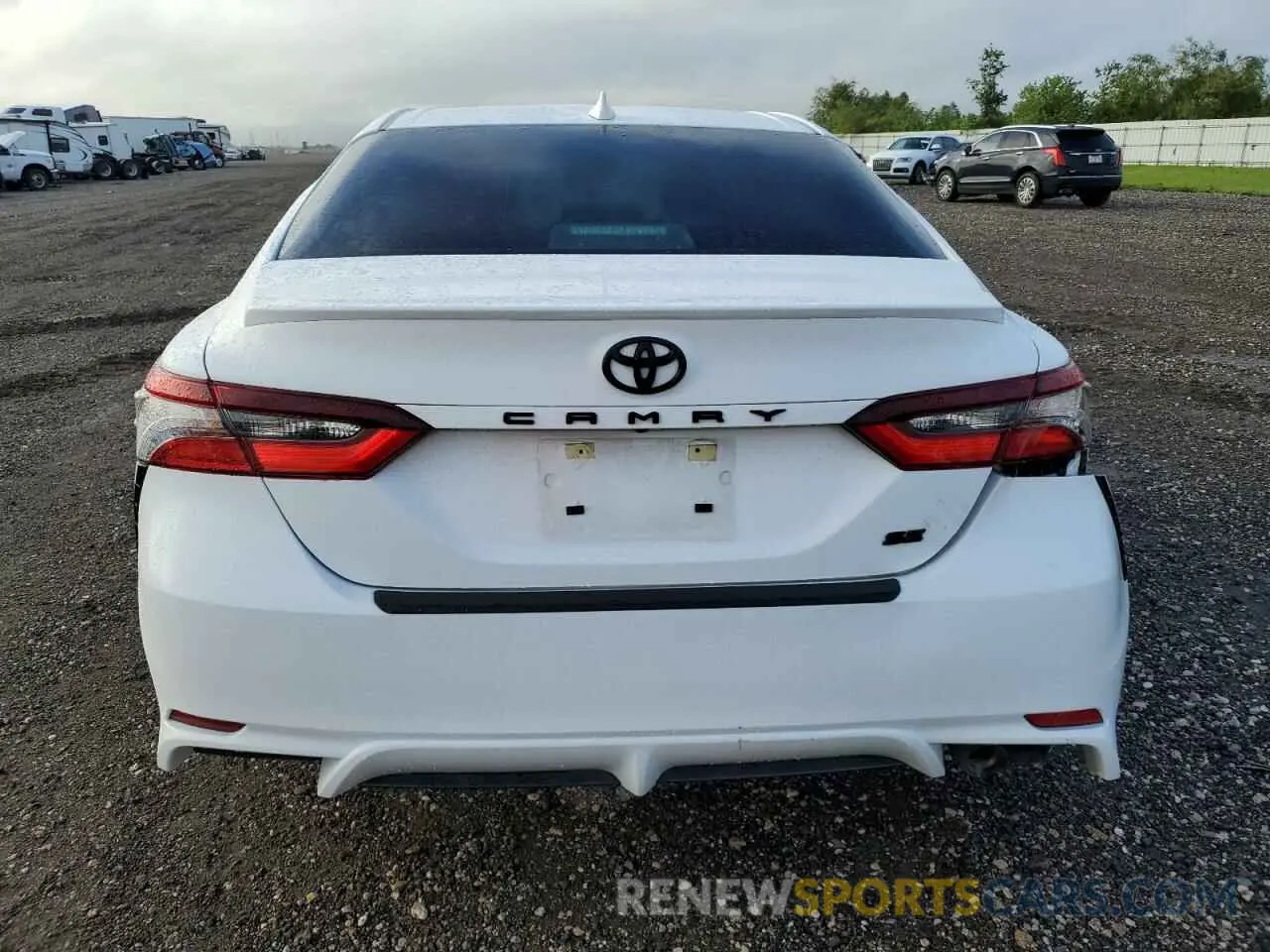 6 Photograph of a damaged car 4T1G11AK6NU068378 TOYOTA CAMRY 2022