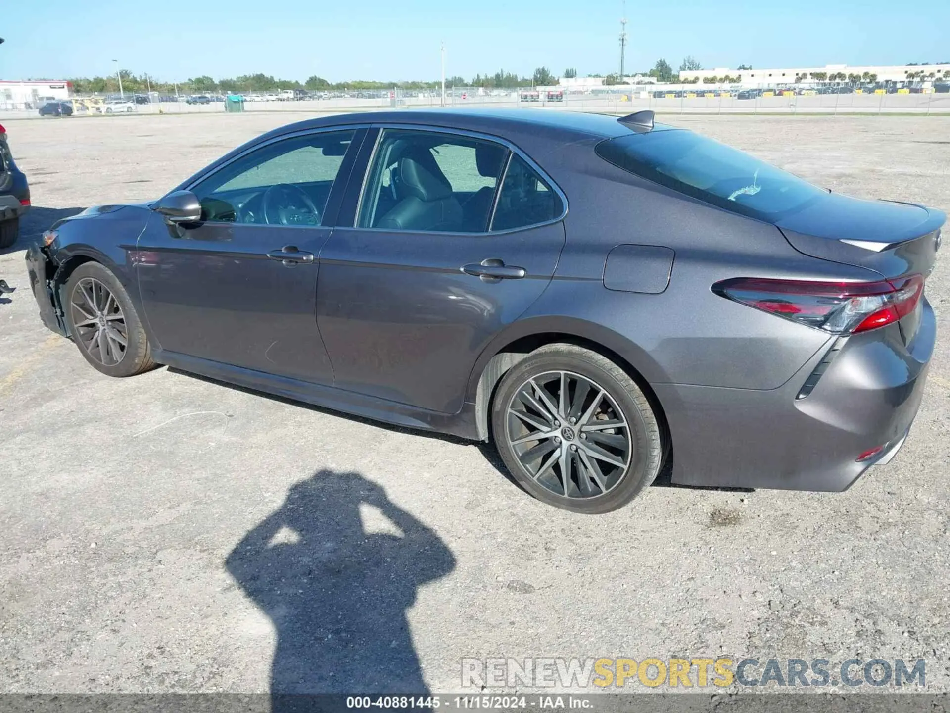 3 Photograph of a damaged car 4T1G11AK6NU499366 TOYOTA CAMRY 2022
