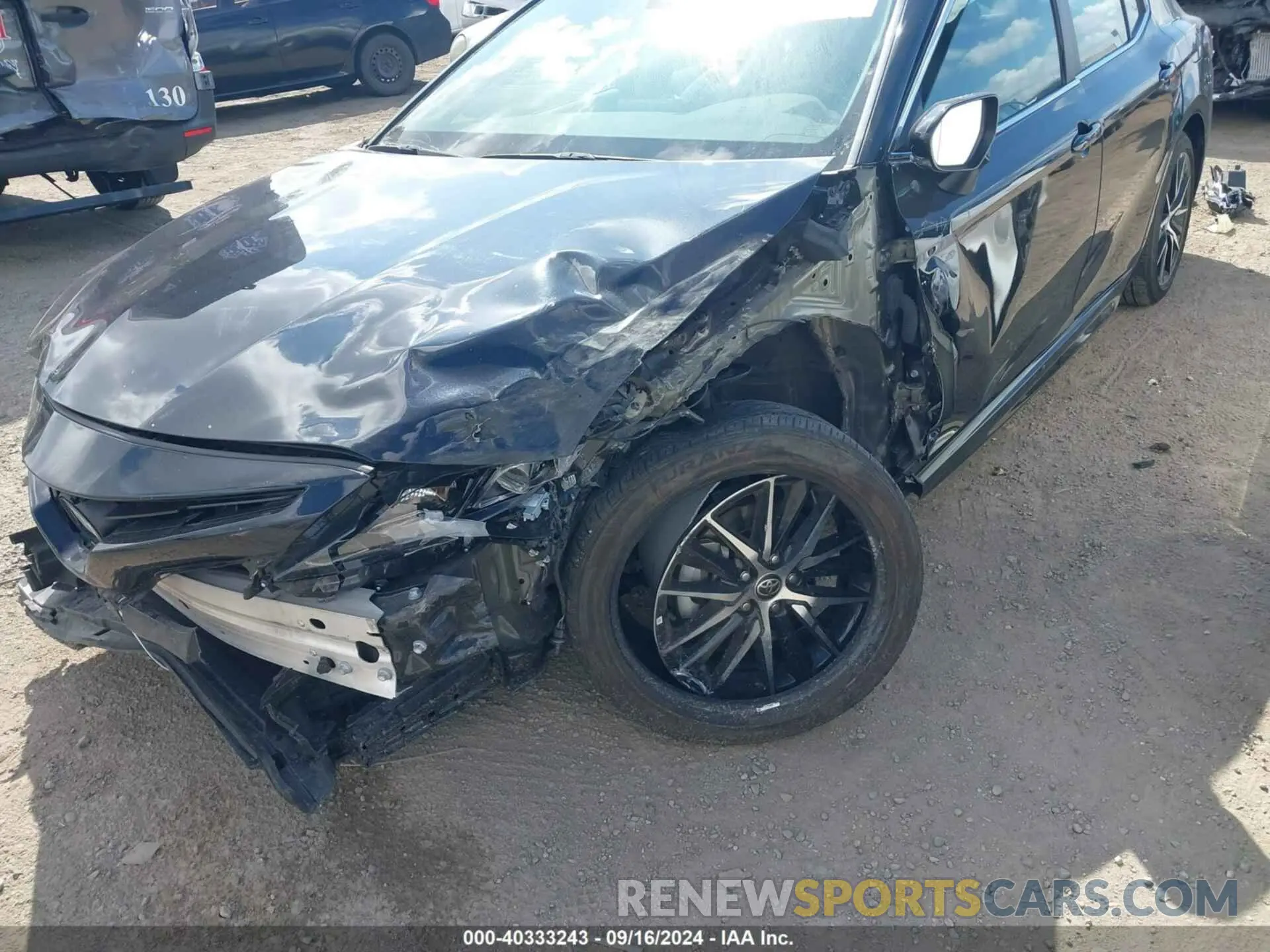17 Photograph of a damaged car 4T1G11AK6NU633647 TOYOTA CAMRY 2022