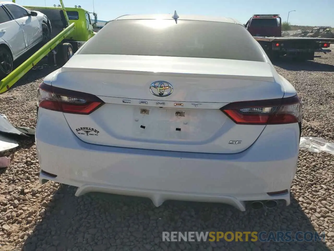 6 Photograph of a damaged car 4T1G11AK6NU638041 TOYOTA CAMRY 2022