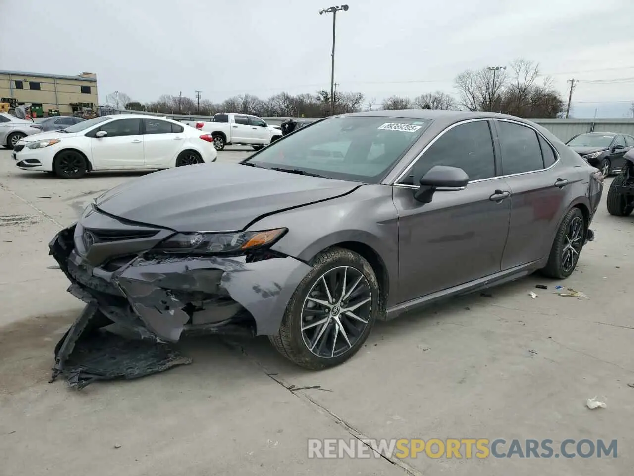 1 Photograph of a damaged car 4T1G11AK6NU652084 TOYOTA CAMRY 2022