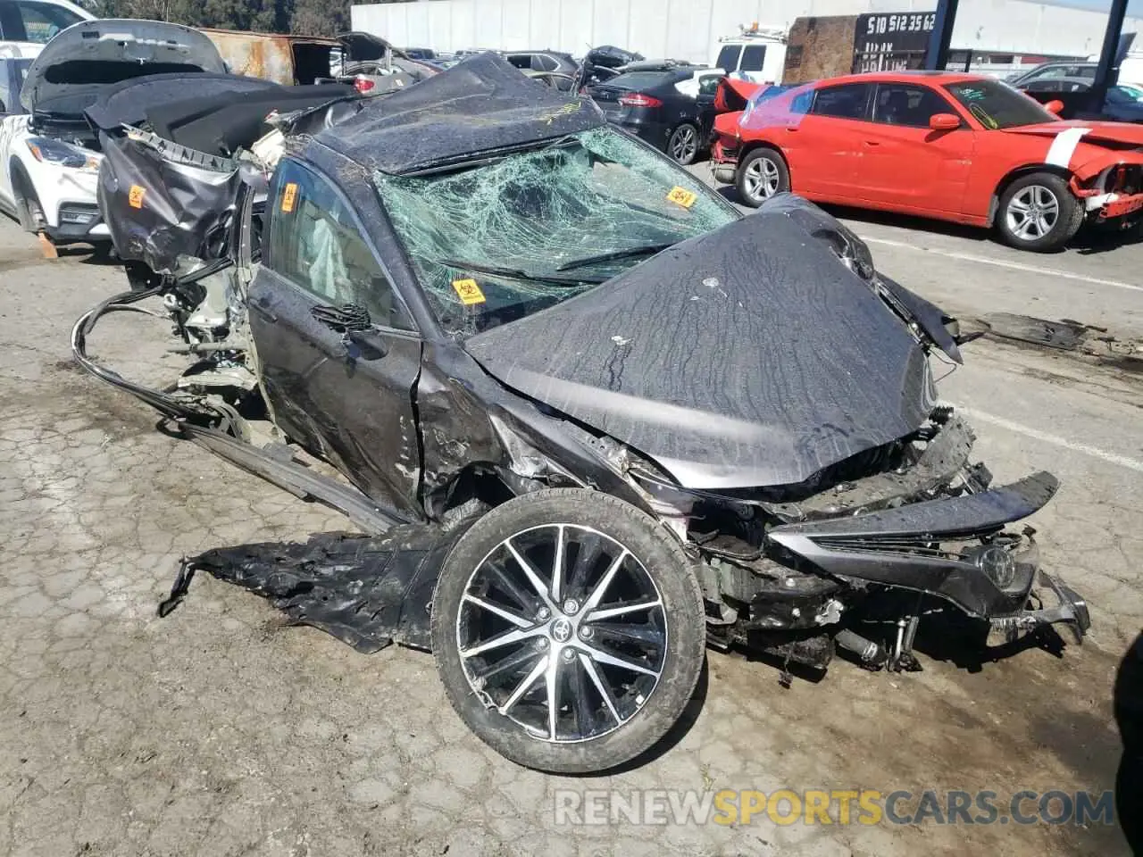 1 Photograph of a damaged car 4T1G11AK6NU659312 TOYOTA CAMRY 2022