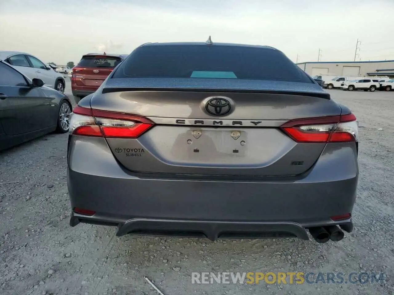6 Photograph of a damaged car 4T1G11AK6NU667930 TOYOTA CAMRY 2022