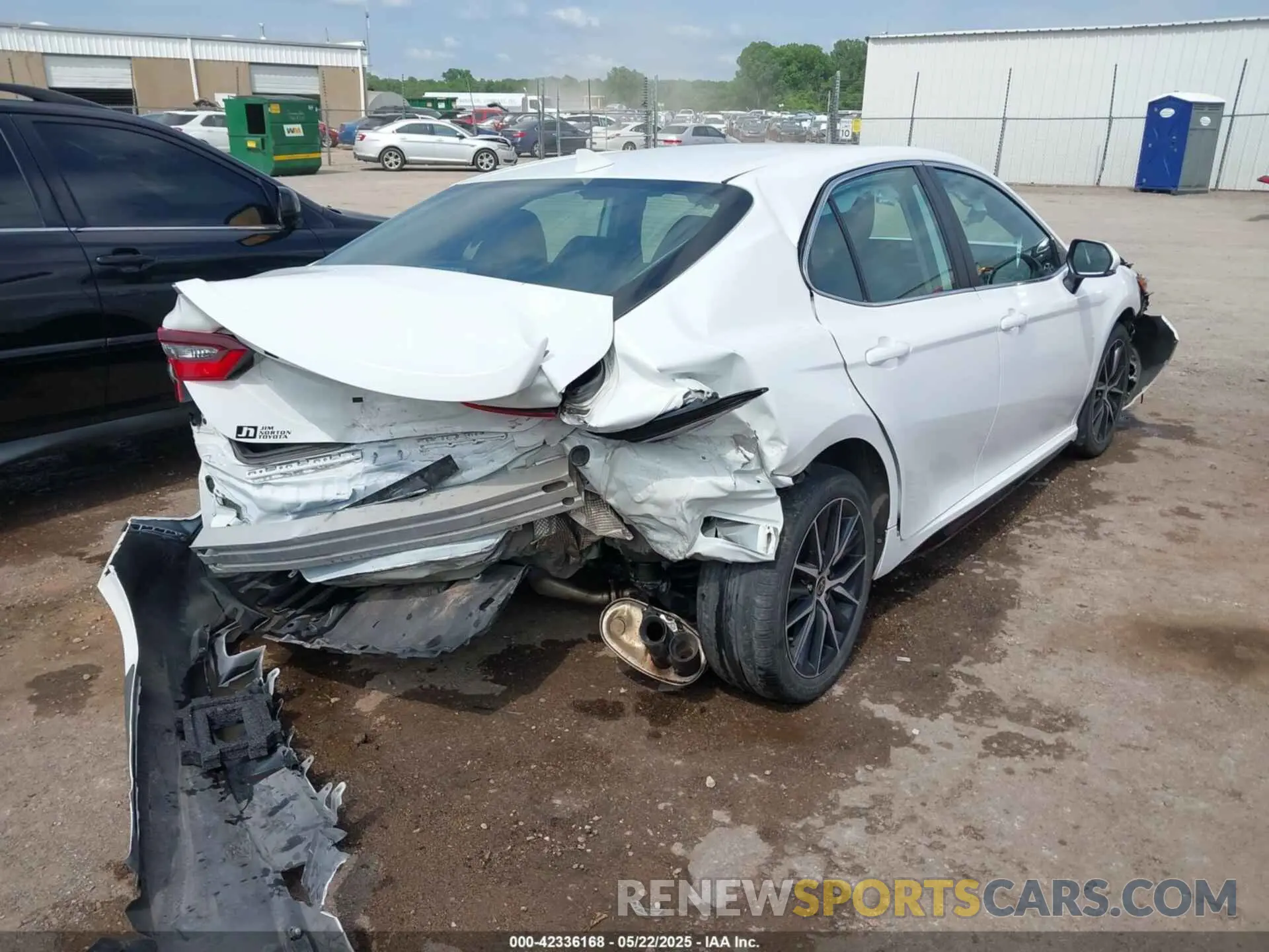 4 Фотография поврежденного автомобиля 4T1G11AK6NU669161 TOYOTA CAMRY 2022