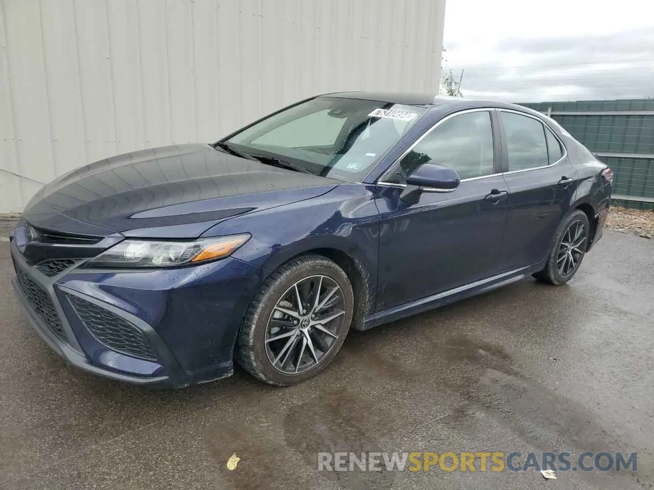 1 Фотография поврежденного автомобиля 4T1G11AK6NU706970 TOYOTA CAMRY 2022