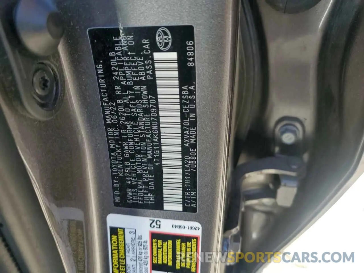 12 Фотография поврежденного автомобиля 4T1G11AK6NU709707 TOYOTA CAMRY 2022