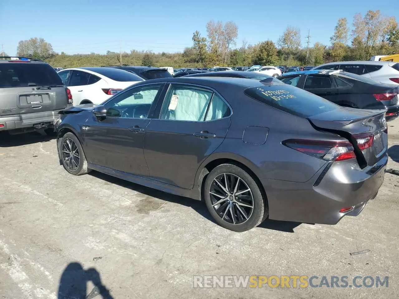 2 Фотография поврежденного автомобиля 4T1G11AK6NU709707 TOYOTA CAMRY 2022