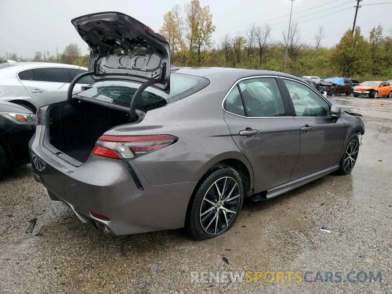 3 Фотография поврежденного автомобиля 4T1G11AK6NU709707 TOYOTA CAMRY 2022