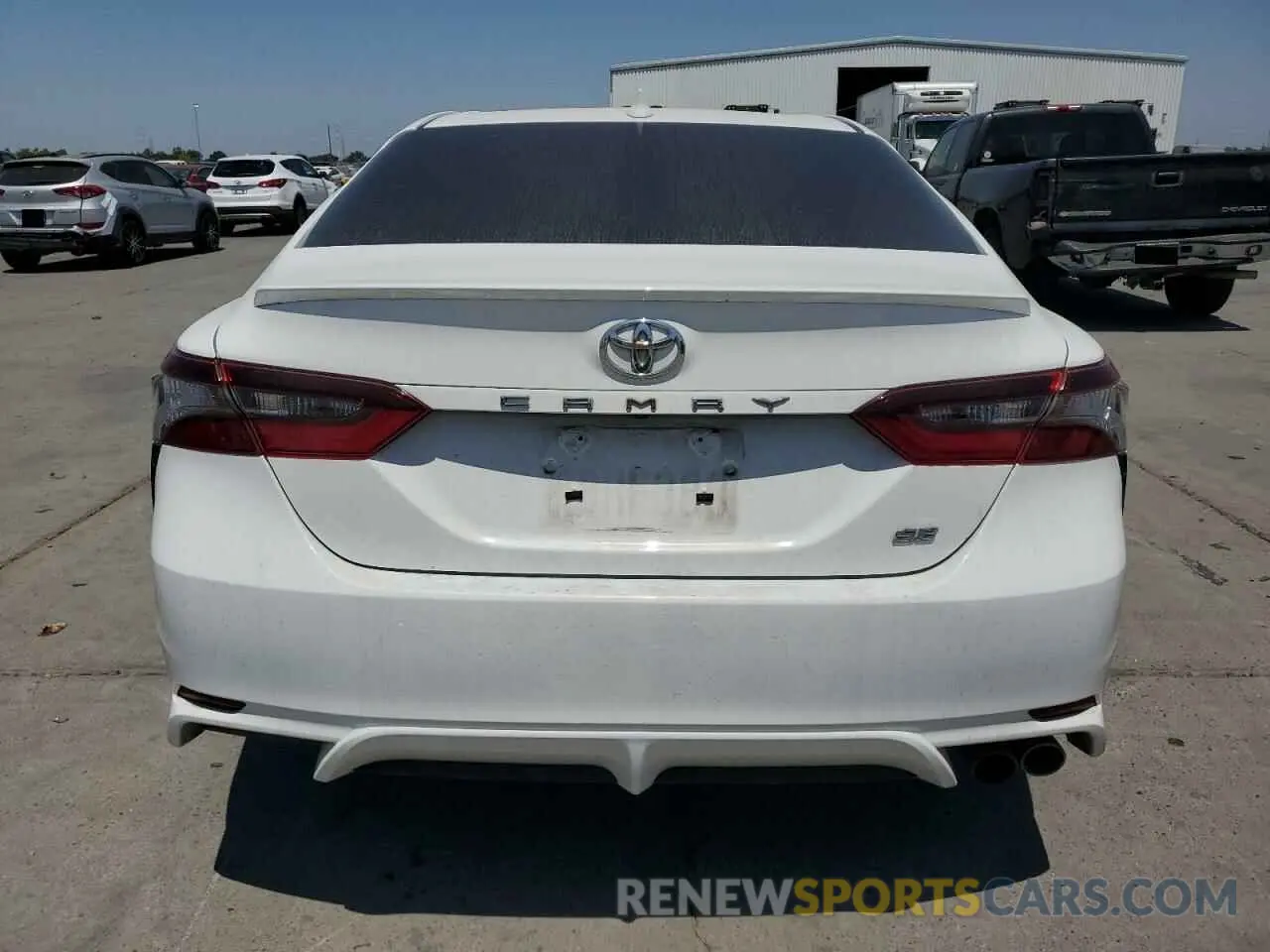 6 Photograph of a damaged car 4T1G11AK7NU053517 TOYOTA CAMRY 2022