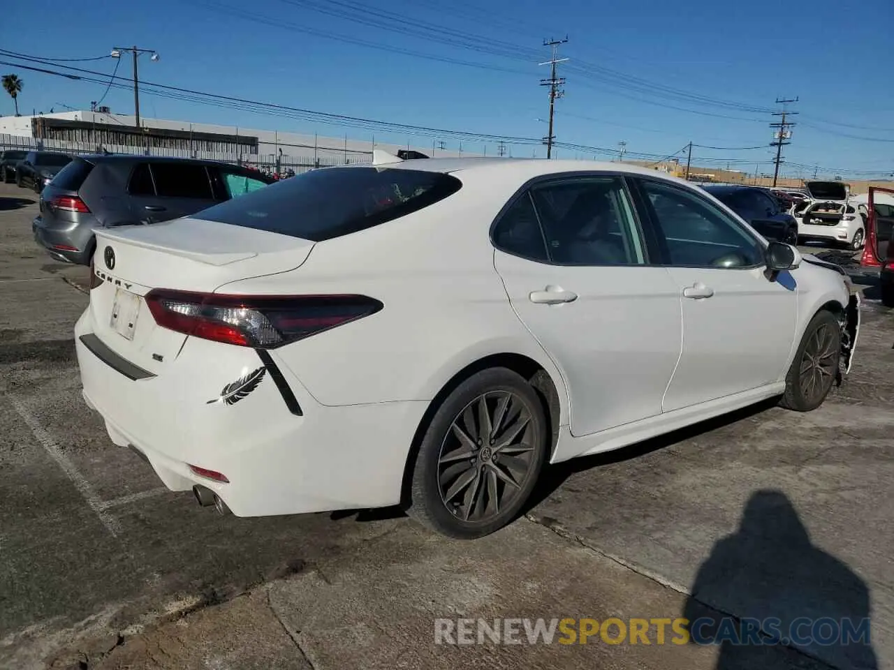 3 Photograph of a damaged car 4T1G11AK7NU065084 TOYOTA CAMRY 2022