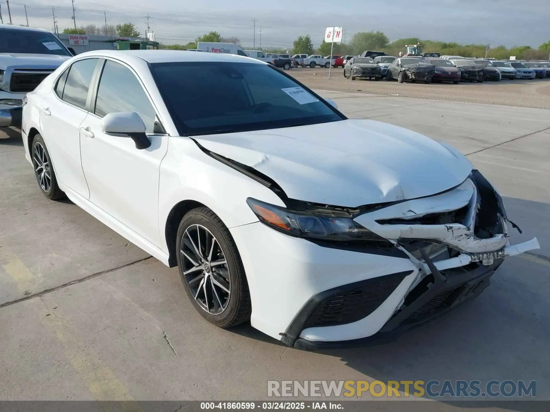 1 Photograph of a damaged car 4T1G11AK7NU640669 TOYOTA CAMRY 2022