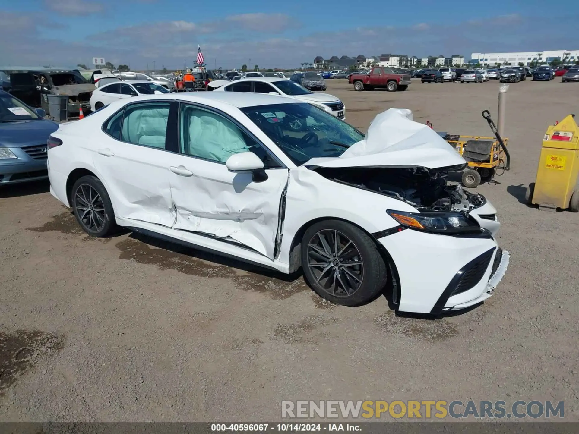 1 Photograph of a damaged car 4T1G11AK7NU650411 TOYOTA CAMRY 2022