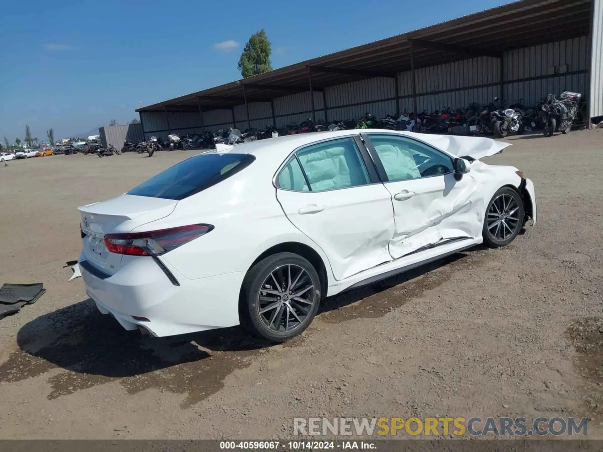 4 Photograph of a damaged car 4T1G11AK7NU650411 TOYOTA CAMRY 2022