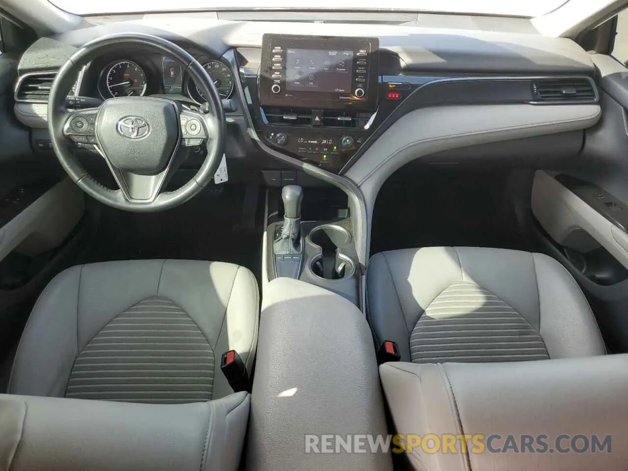 8 Фотография поврежденного автомобиля 4T1G11AK7NU659691 TOYOTA CAMRY 2022