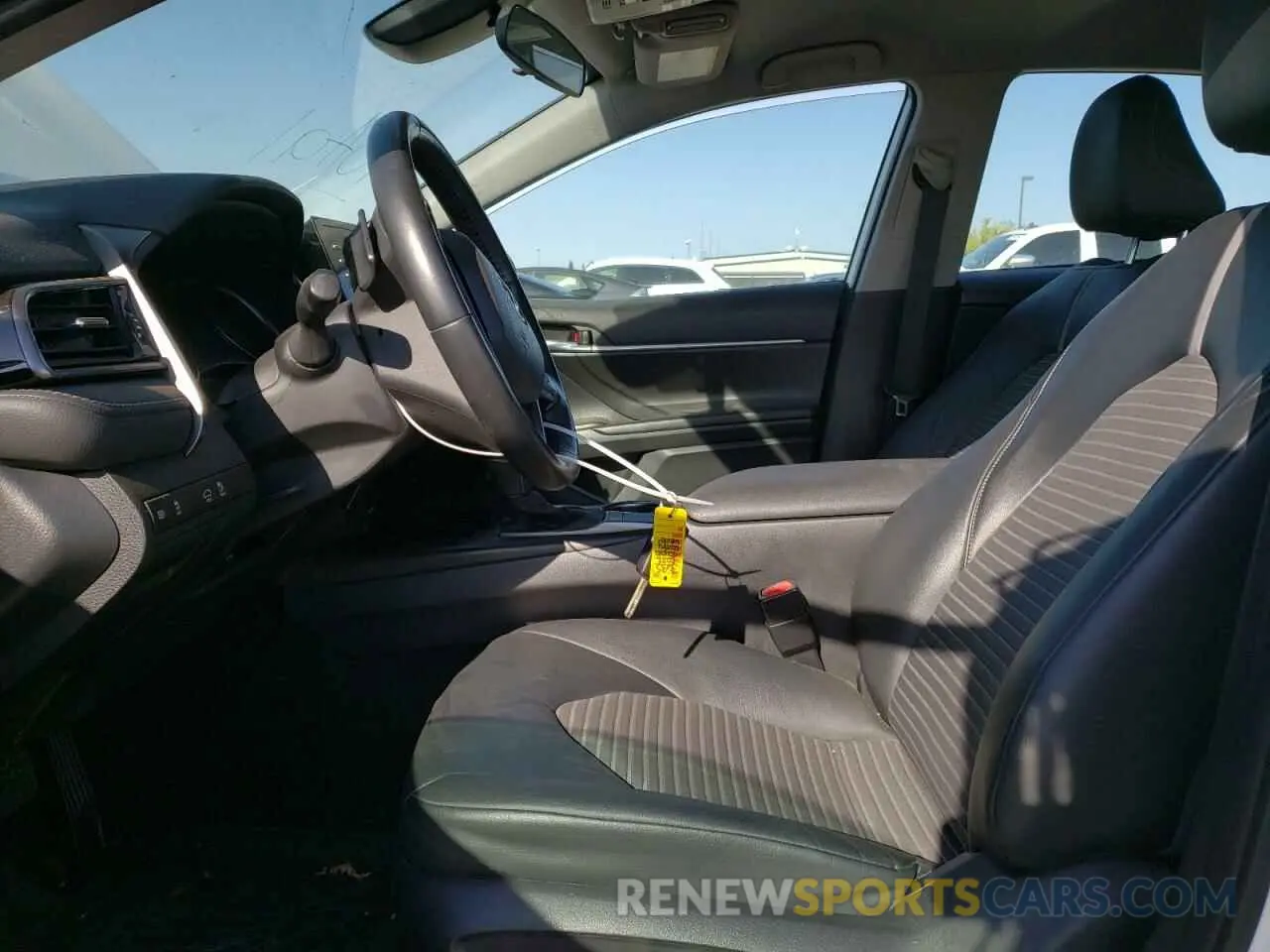 7 Photograph of a damaged car 4T1G11AK7NU687474 TOYOTA CAMRY 2022