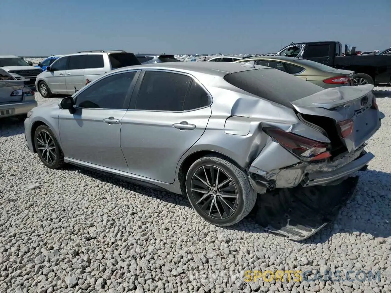 2 Photograph of a damaged car 4T1G11AK7NU689614 TOYOTA CAMRY 2022