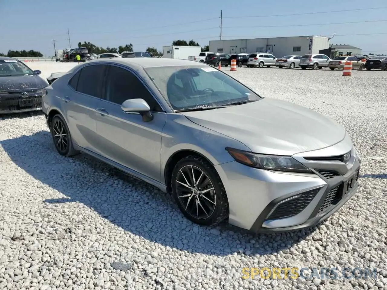 4 Photograph of a damaged car 4T1G11AK7NU689614 TOYOTA CAMRY 2022
