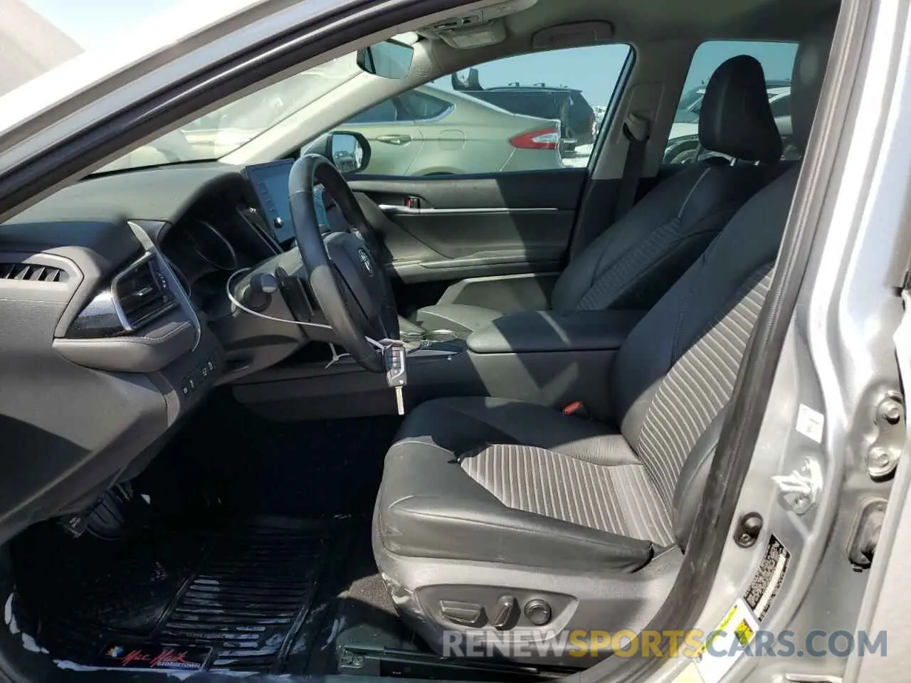 7 Photograph of a damaged car 4T1G11AK7NU689614 TOYOTA CAMRY 2022
