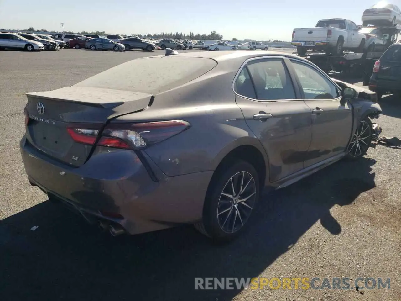 4 Фотография поврежденного автомобиля 4T1G11AK7NU691721 TOYOTA CAMRY 2022