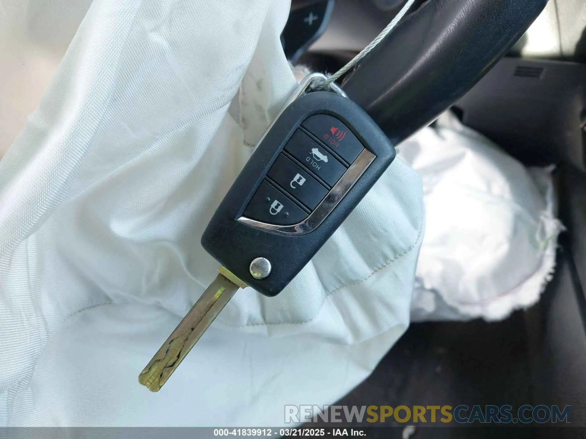 11 Photograph of a damaged car 4T1G11AK8NU001281 TOYOTA CAMRY 2022