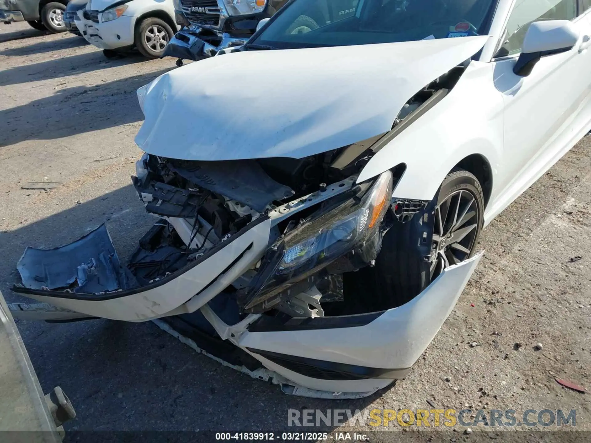 6 Photograph of a damaged car 4T1G11AK8NU001281 TOYOTA CAMRY 2022