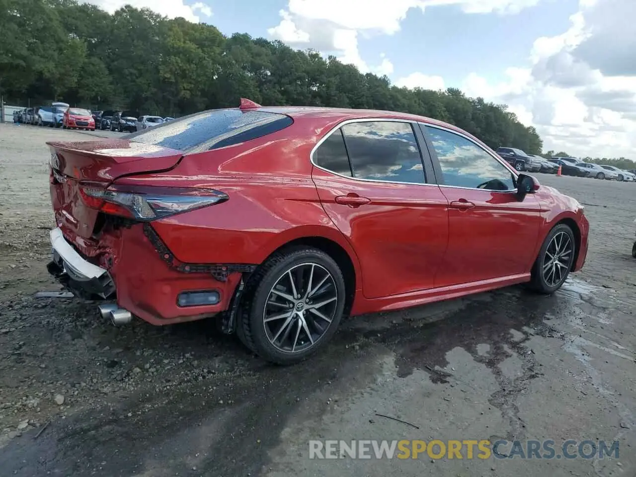 3 Photograph of a damaged car 4T1G11AK8NU015083 TOYOTA CAMRY 2022