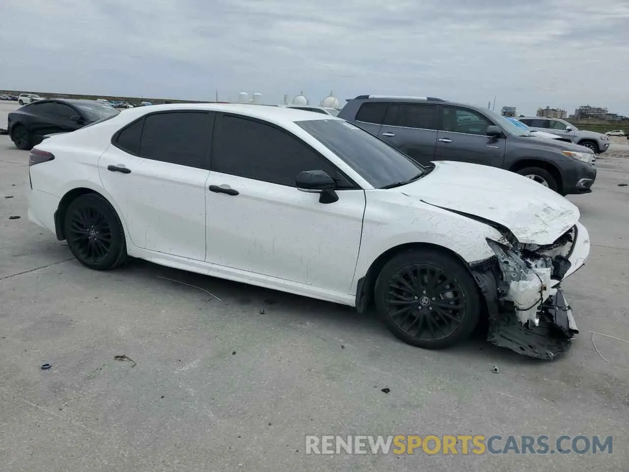4 Фотография поврежденного автомобиля 4T1G11AK8NU017495 TOYOTA CAMRY 2022