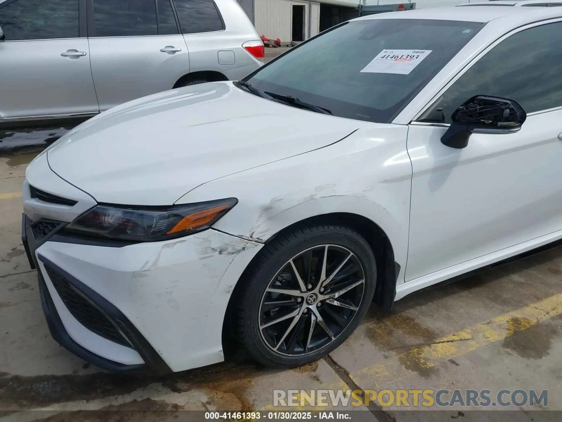 18 Photograph of a damaged car 4T1G11AK8NU037312 TOYOTA CAMRY 2022