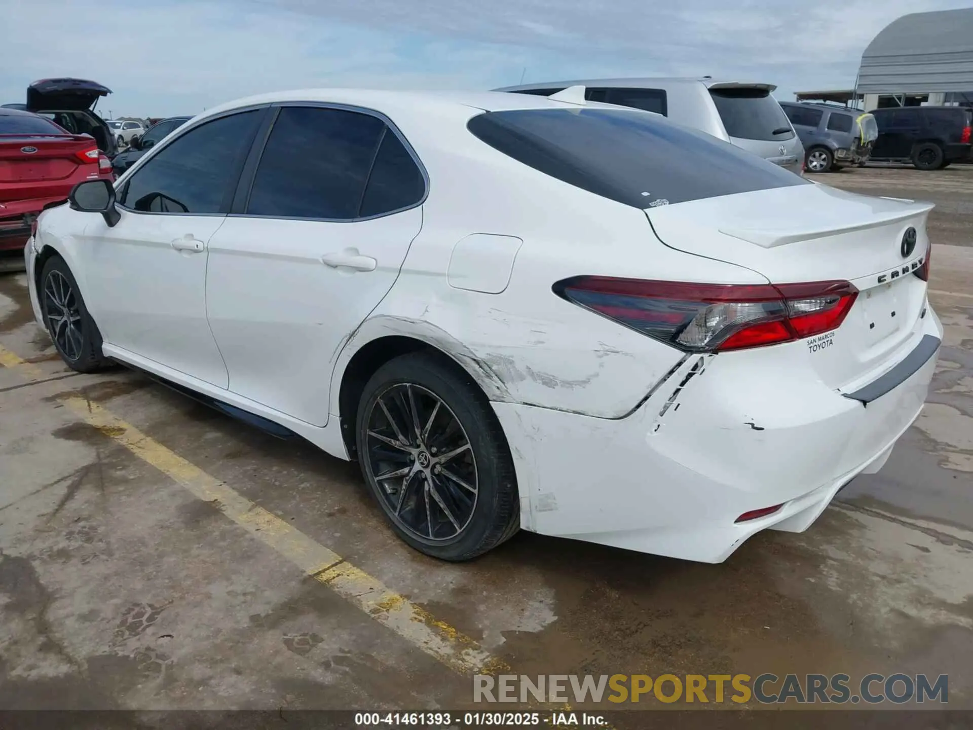 3 Photograph of a damaged car 4T1G11AK8NU037312 TOYOTA CAMRY 2022