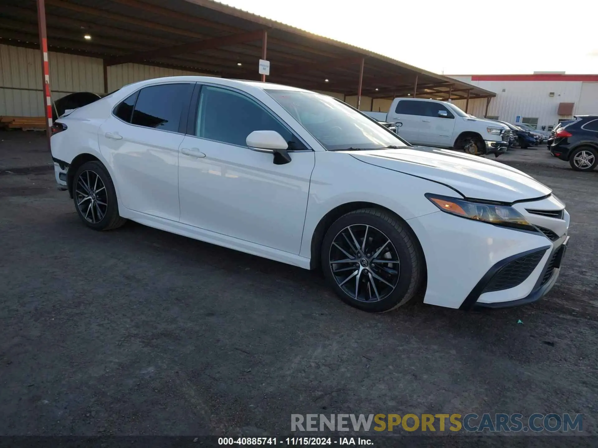 1 Фотография поврежденного автомобиля 4T1G11AK8NU050478 TOYOTA CAMRY 2022